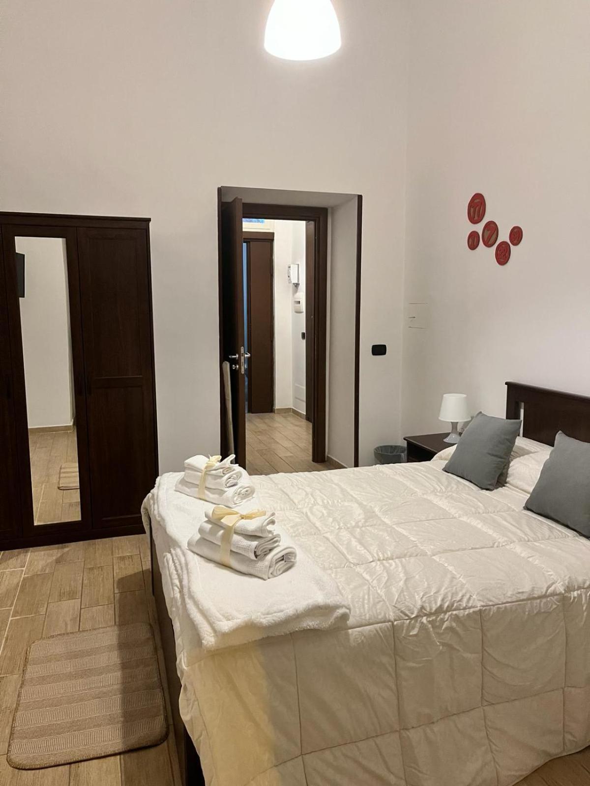 Апартаменты La Casa Della Bella M'Briana Неаполь Экстерьер фото